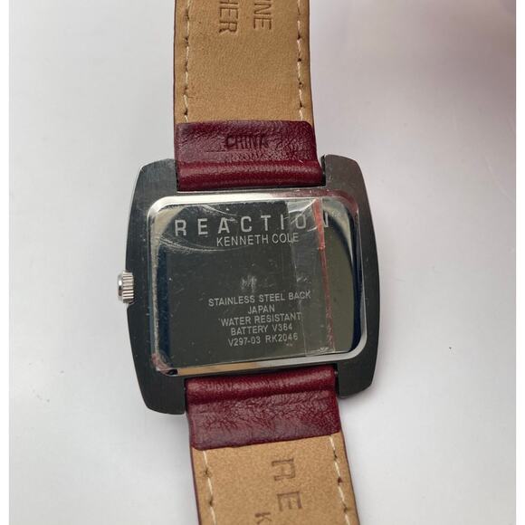 Kenneth Cole Reaction Mens V297-03 Watch 37mm New Battery WR Adjustable Band - Picture 10 of 13